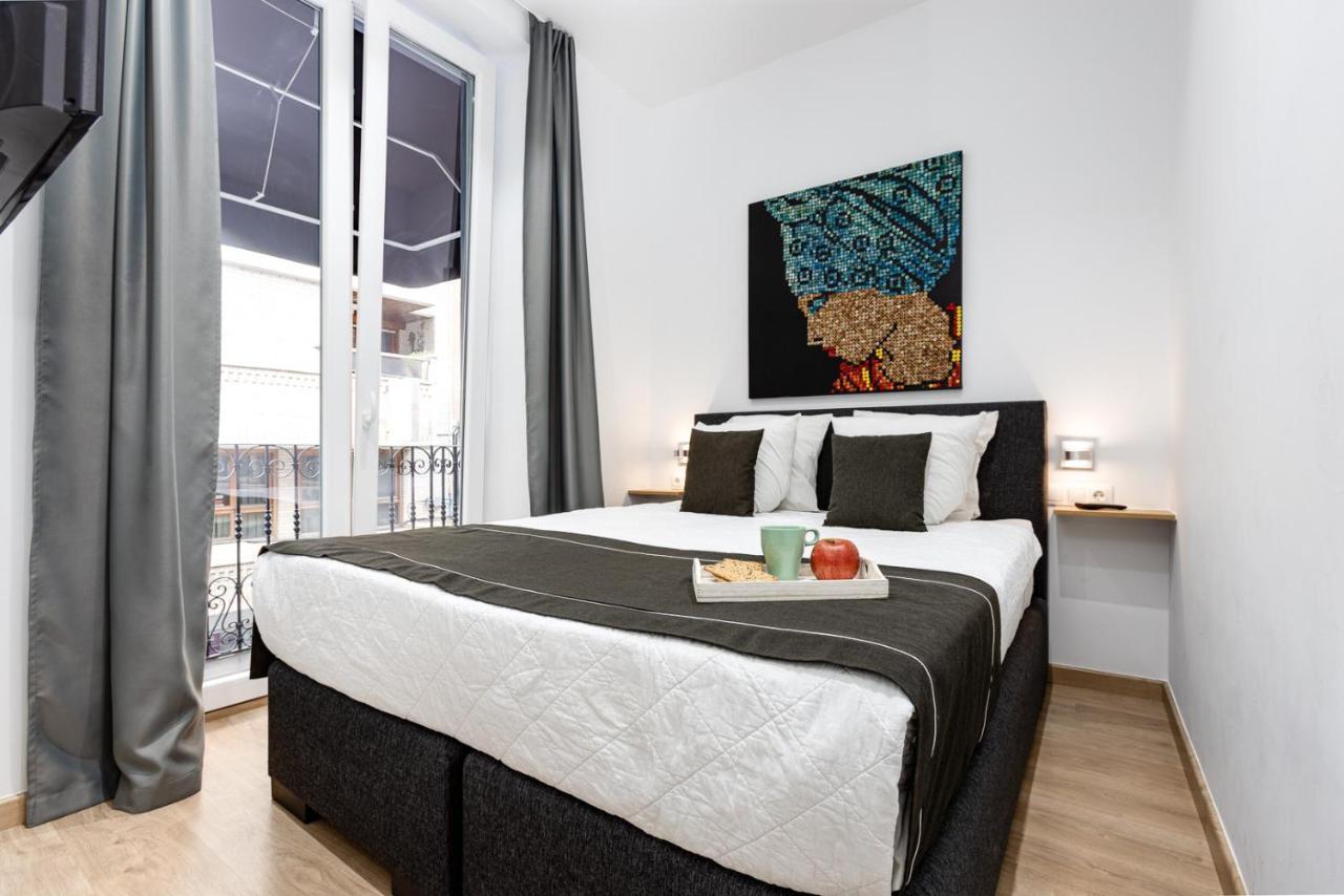 Pinzon Studios & Penthouse Аликанте Экстерьер фото