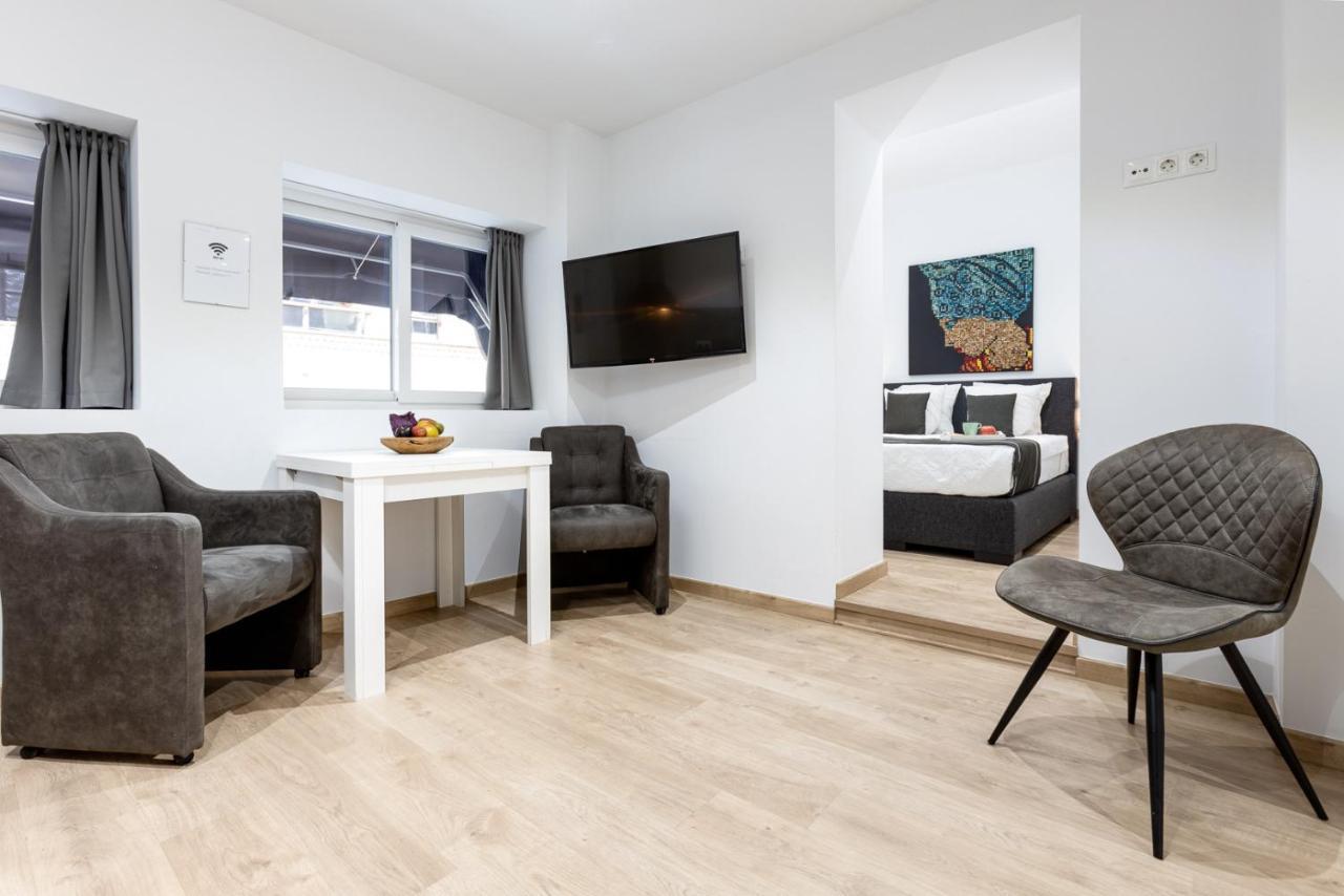 Pinzon Studios & Penthouse Аликанте Экстерьер фото
